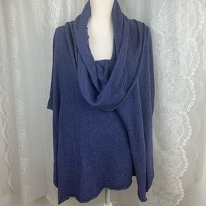 Lovestitch one size turtle neck poncho no sleeves